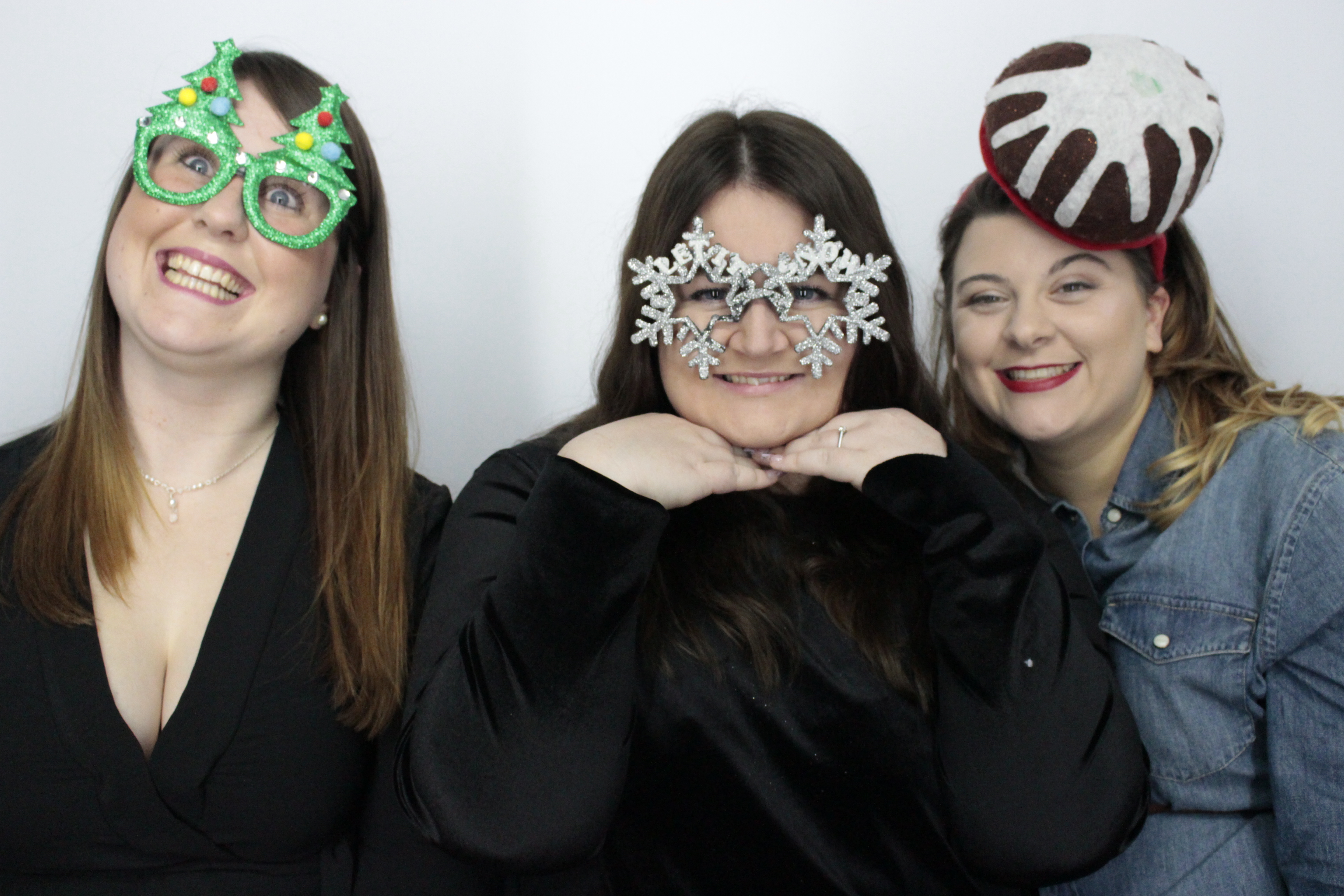 Fittleworth Medical Christmas Party | View more photos from the event at gallery.myphotoboothexperience.co.uk/u/MyPhotoBoothExperienceLtd/Fittleworth-Medical-Christmas-Party